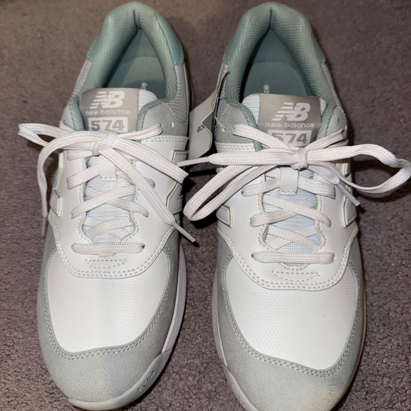NWT - Women's New Balance 574 Greens Medium Spikeless Golf Shoes - Picture 2 of 6